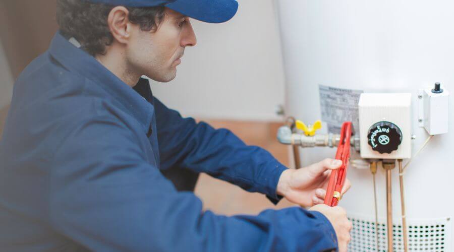 Expert burst pipe repair services in Richmond, KS